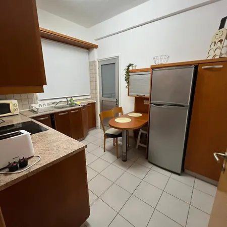 Hostel Makenzie 2 Larnaca