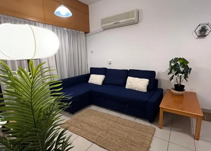 Makenzie 2 First Line Хостел