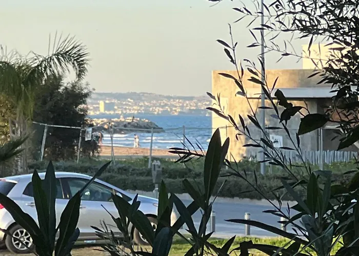 Makenzie 2 First Line Larnaca