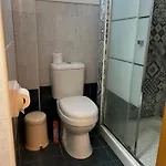 Hostel Makenzie 2 First Line Larnaca