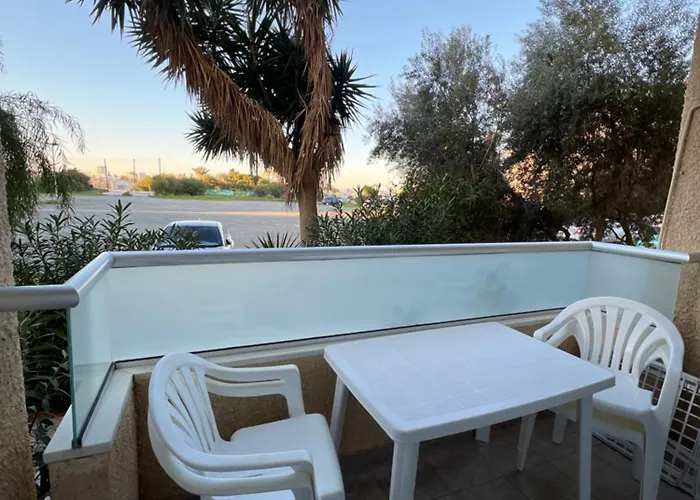 Makenzie 2 First Line Albergue *